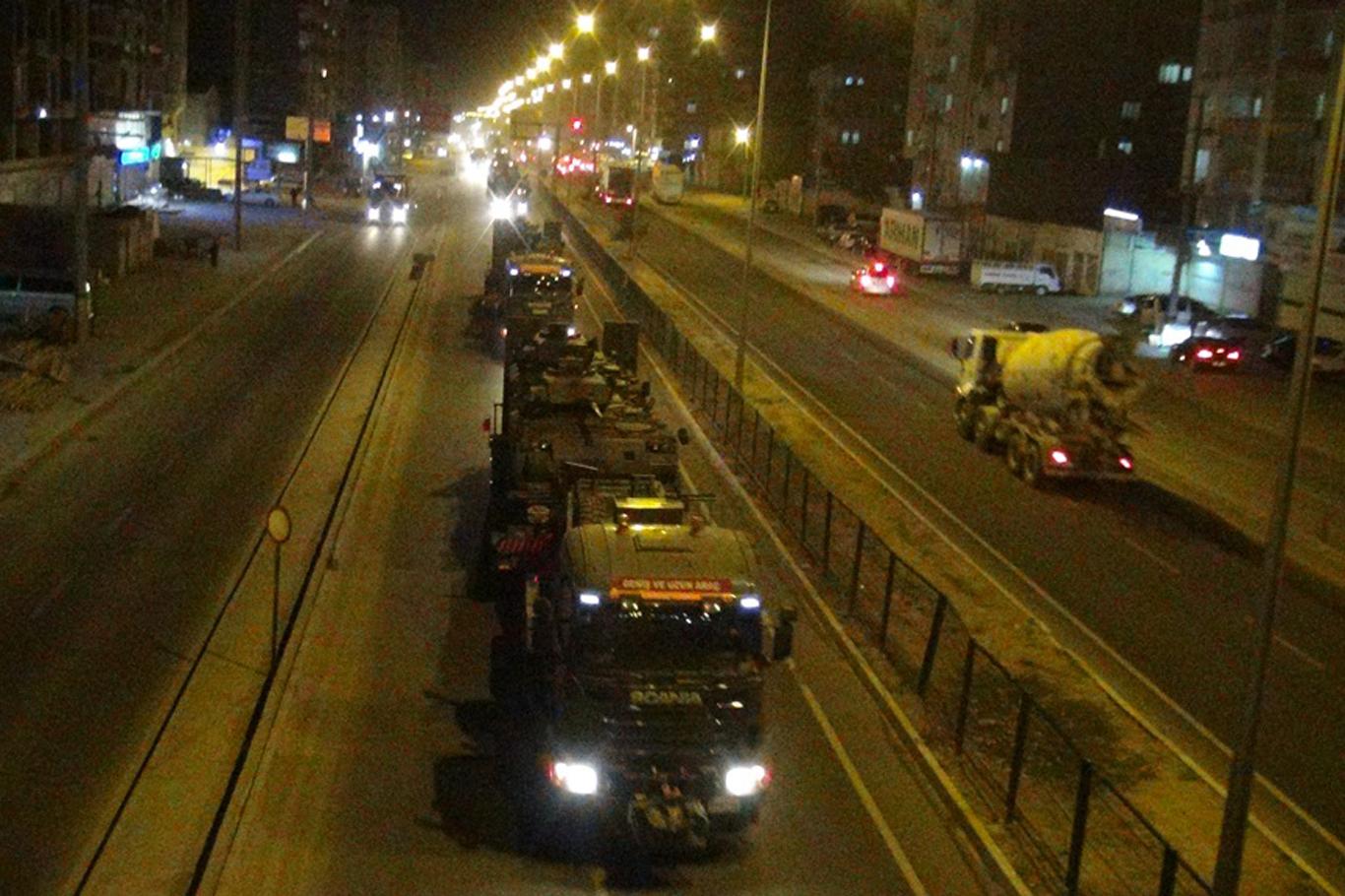 Silopi’ye giden 3'üncü askeri konvoy Kızıltepe’den geçti Silopi’ye giden 3'üncü askeri konvoy Kızıltepe’den geçti